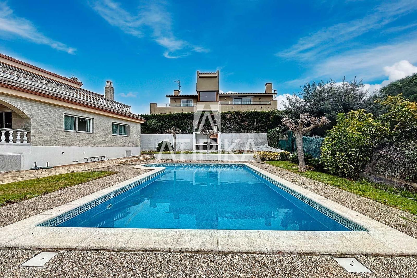 7 soverom Villa til salgs i Lloret de Mar med svømmebasseng - € 840 000 (Ref: 8864253)