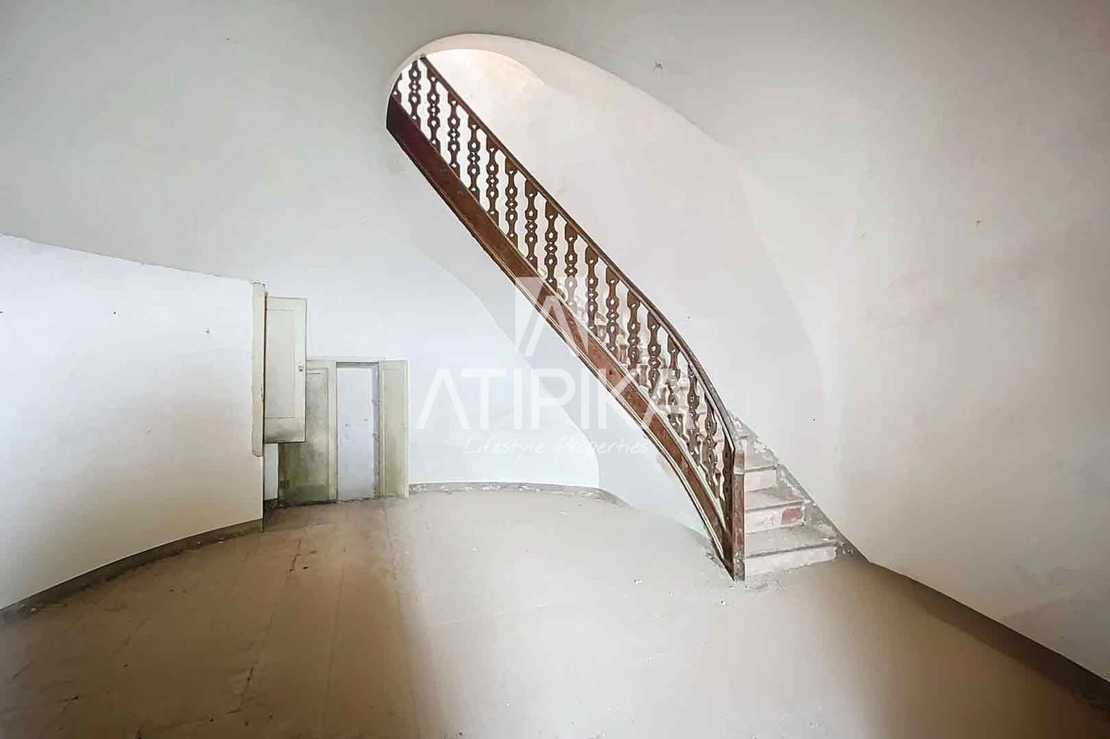 10 bedroom Apartment for sale in Roses - € 2,350,000 (Ref: 8864254)