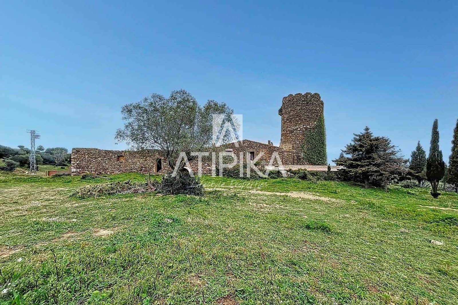 10 bedroom Apartment for sale in Roses - € 2,350,000 (Ref: 8864254)