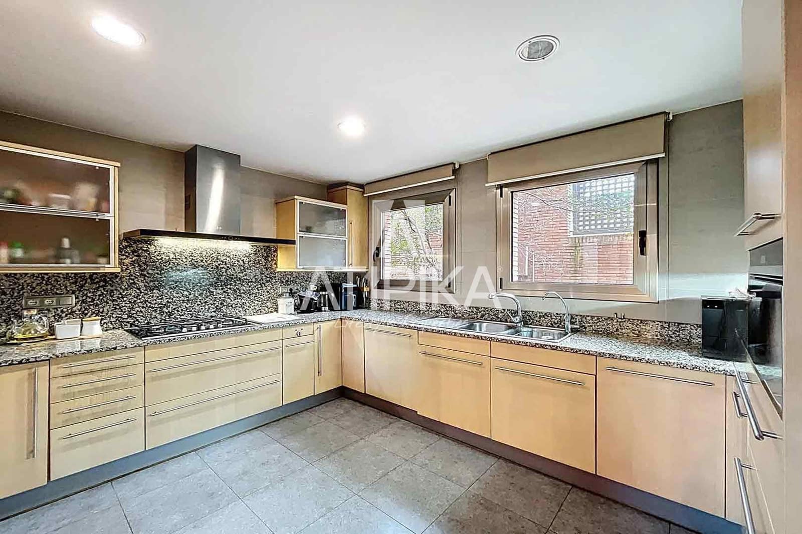 7 sypialnia Willa na sprzedaż w Miasto Barcelona z basenem - 3 200 000 € (Ref: 8899725)