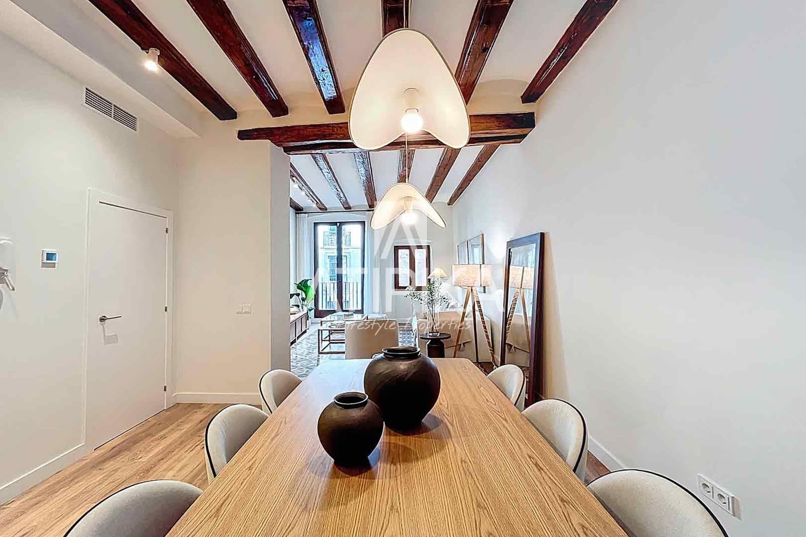 3 bedroom Apartment for sale in Barcelona city - € 797,000 (Ref: 8899726)