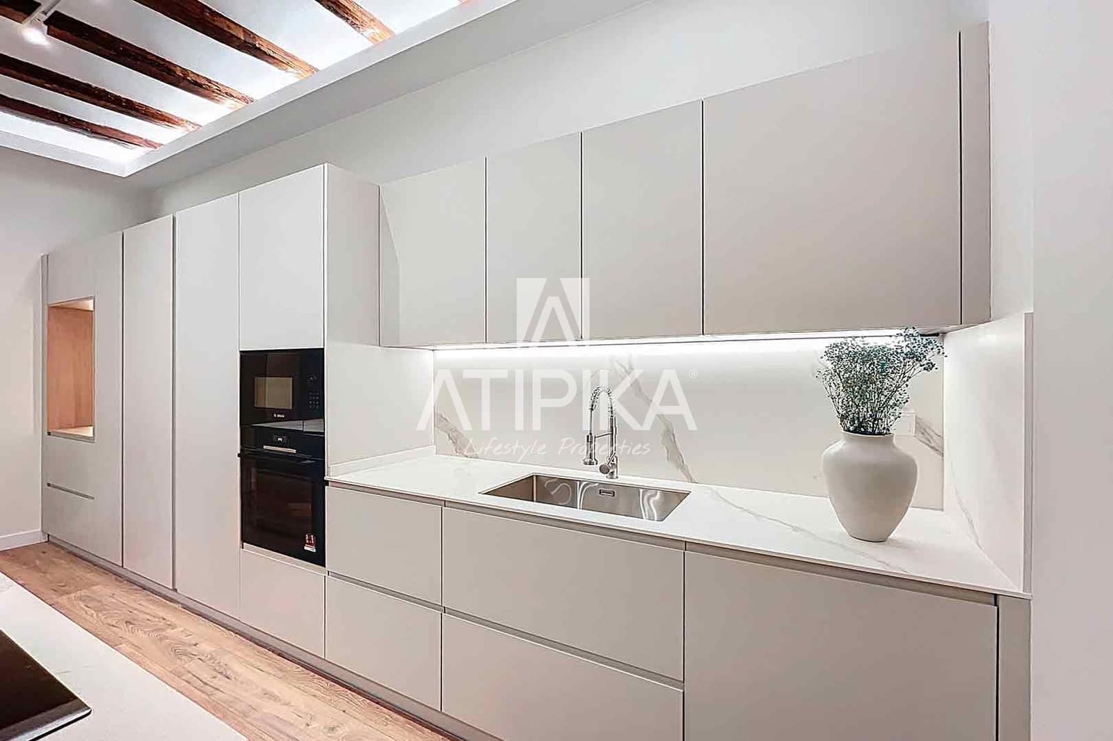 3 bedroom Apartment for sale in Barcelona city - € 797,000 (Ref: 8899726)