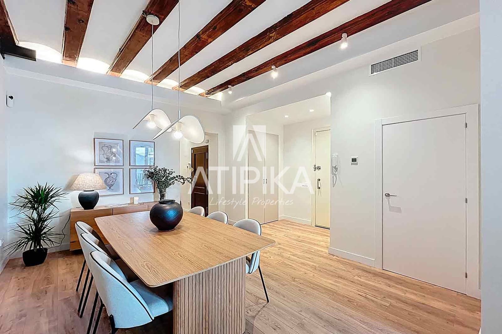 3 bedroom Apartment for sale in Barcelona city - € 797,000 (Ref: 8899726)