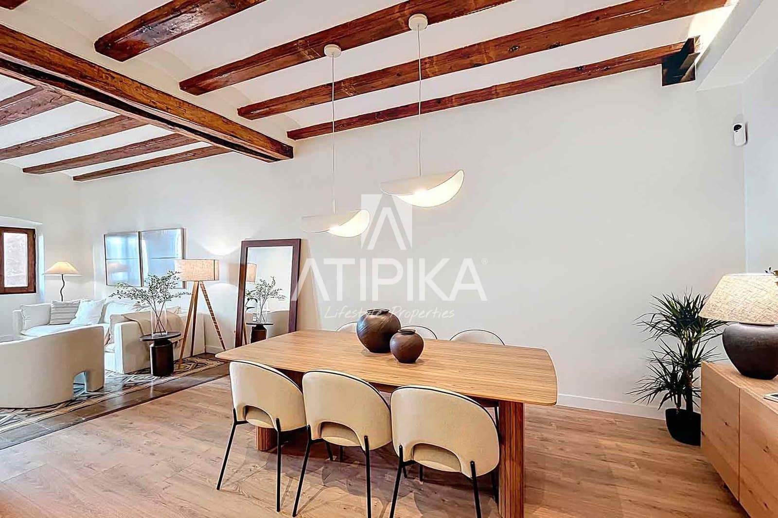 3 bedroom Apartment for sale in Barcelona city - € 797,000 (Ref: 8899726)