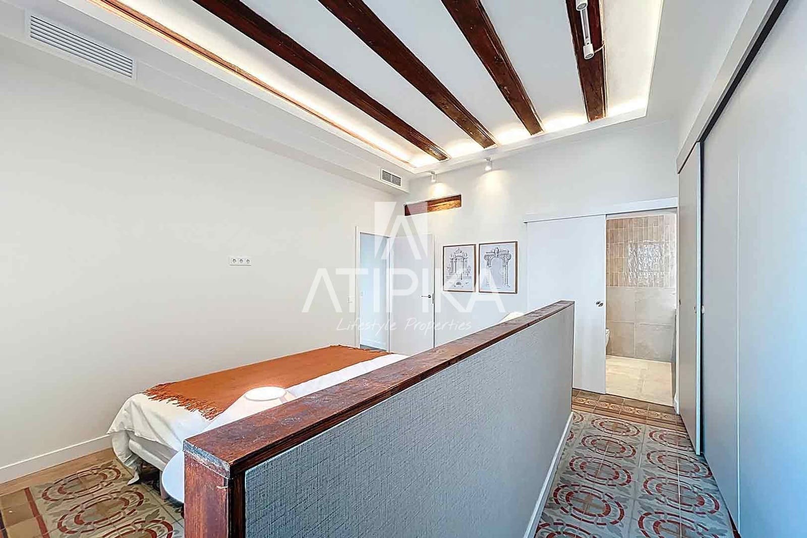 3 bedroom Apartment for sale in Barcelona city - € 797,000 (Ref: 8899726)