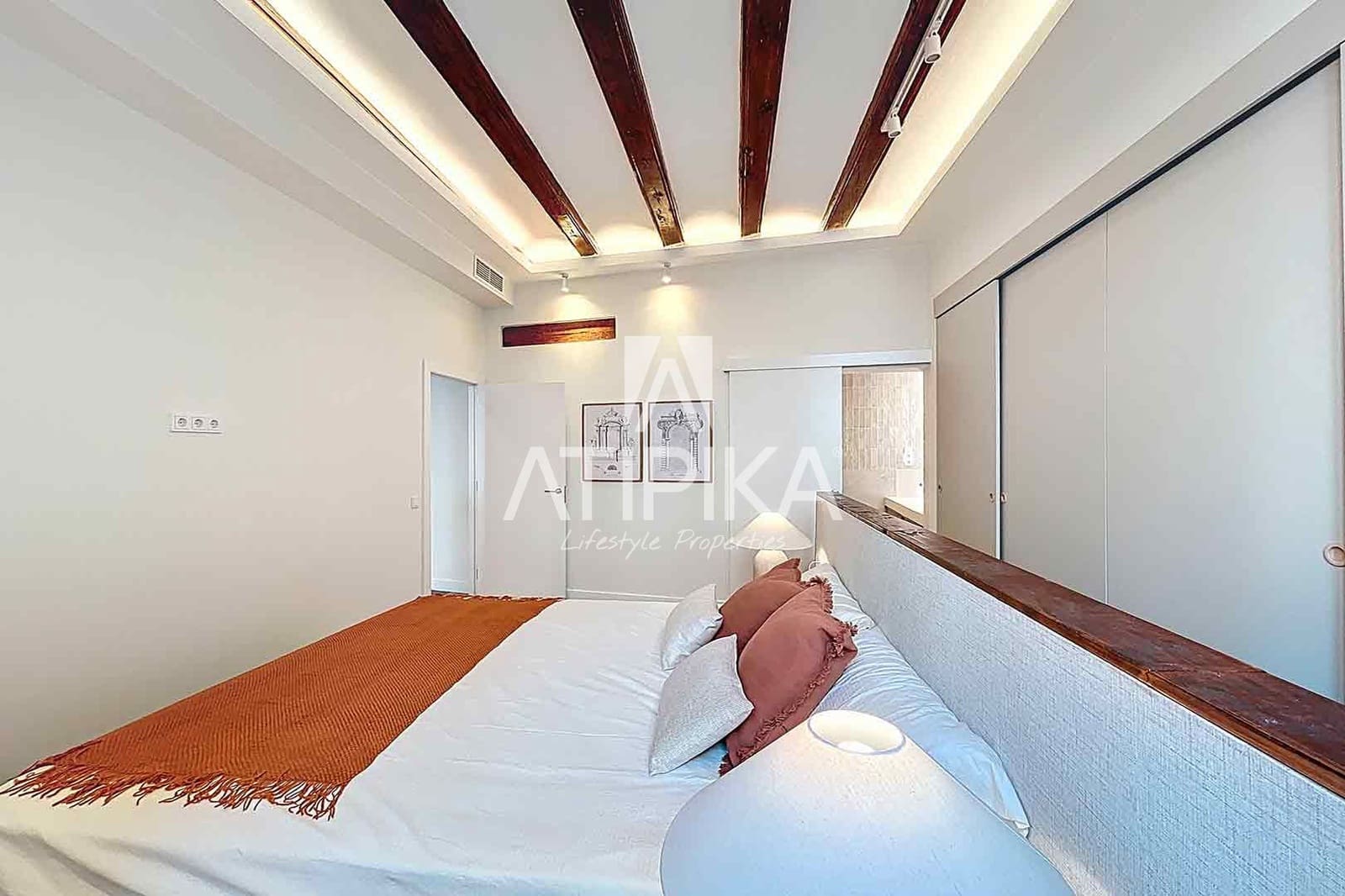 3 bedroom Apartment for sale in Barcelona city - € 797,000 (Ref: 8899726)