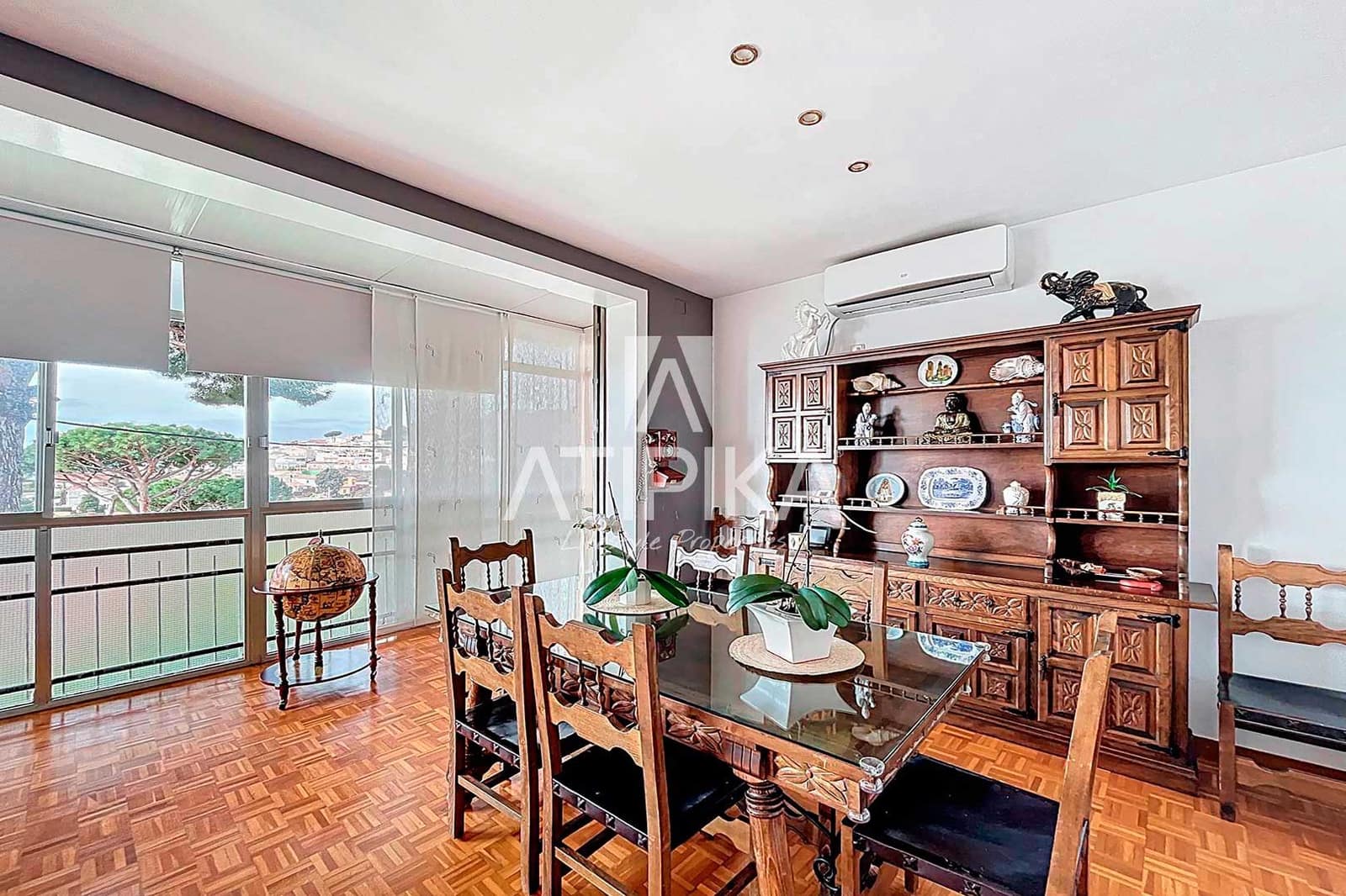 6 soveværelse Villa til salg i Premia de Dalt med swimmingpool - € 890.000 (Ref: 8923393)