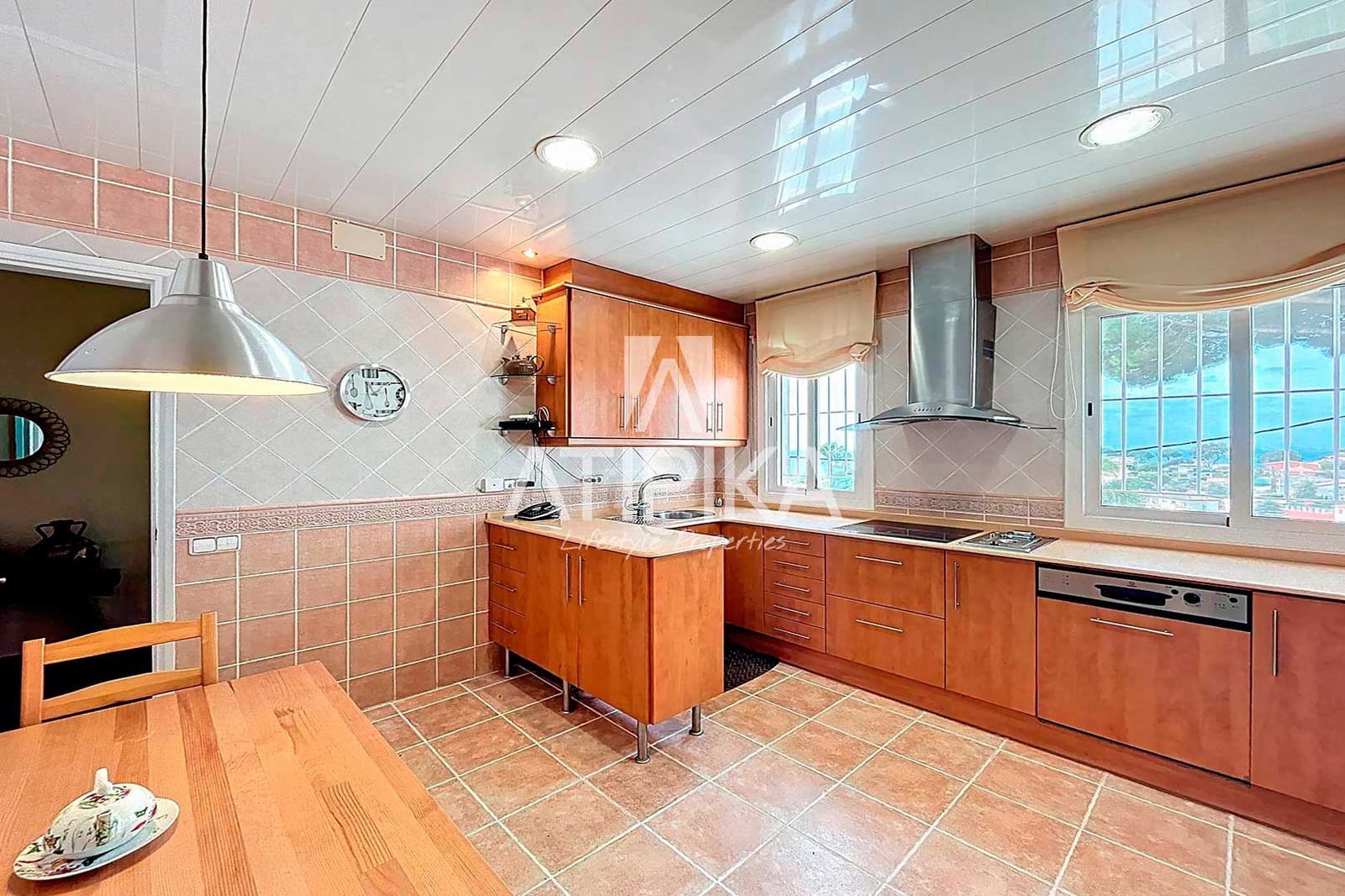 6 soveværelse Villa til salg i Premia de Dalt med swimmingpool - € 890.000 (Ref: 8923393)