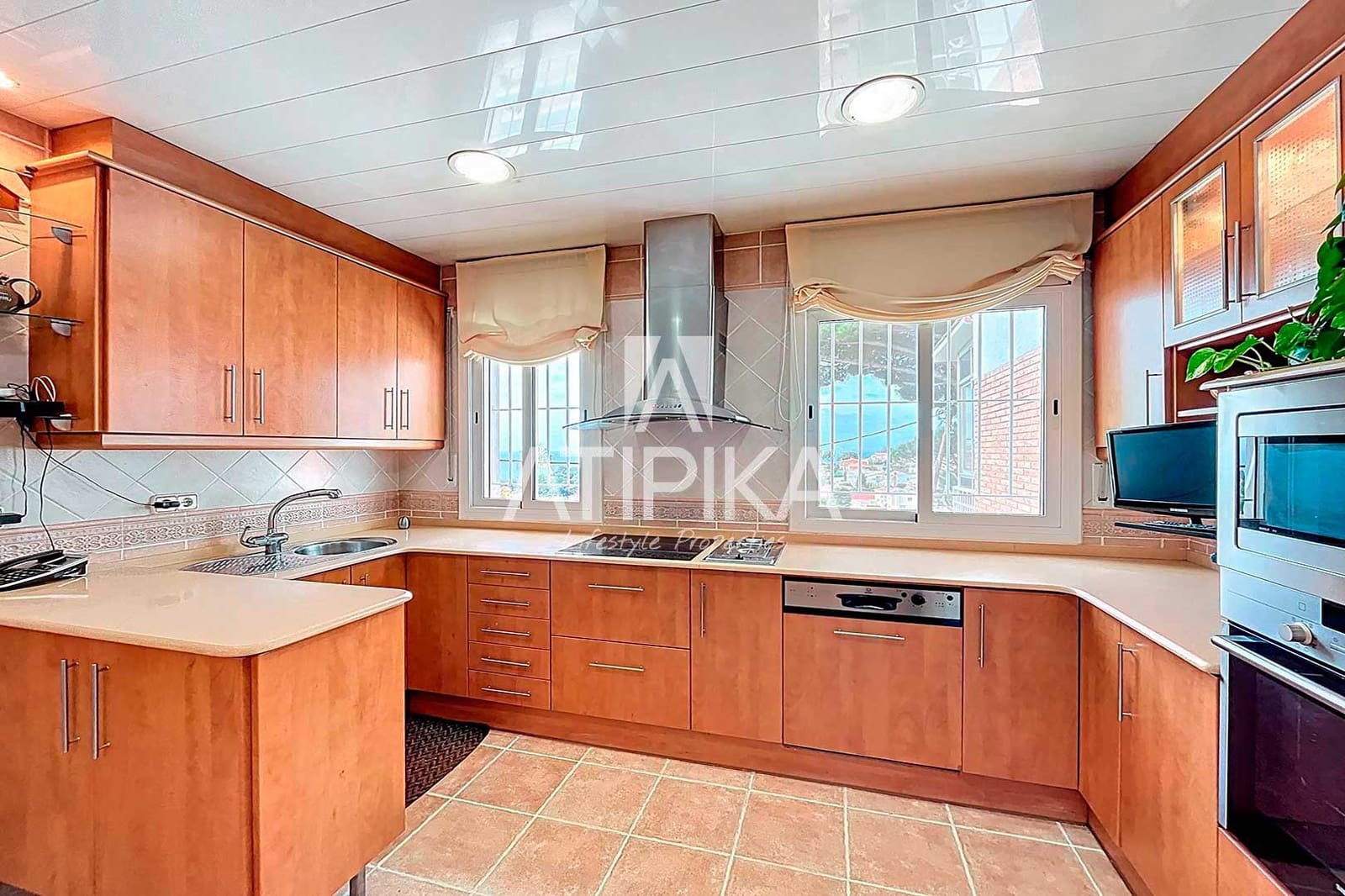 6 soveværelse Villa til salg i Premia de Dalt med swimmingpool - € 890.000 (Ref: 8923393)