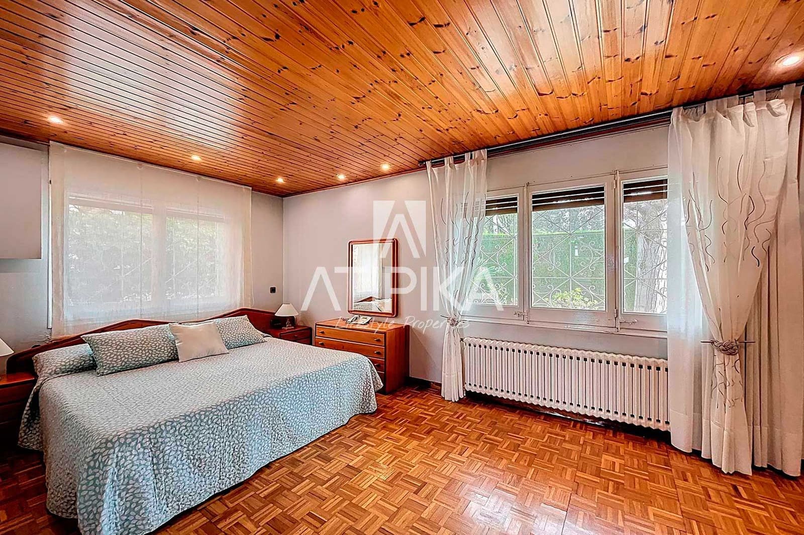 6 soveværelse Villa til salg i Premia de Dalt med swimmingpool - € 890.000 (Ref: 8923393)