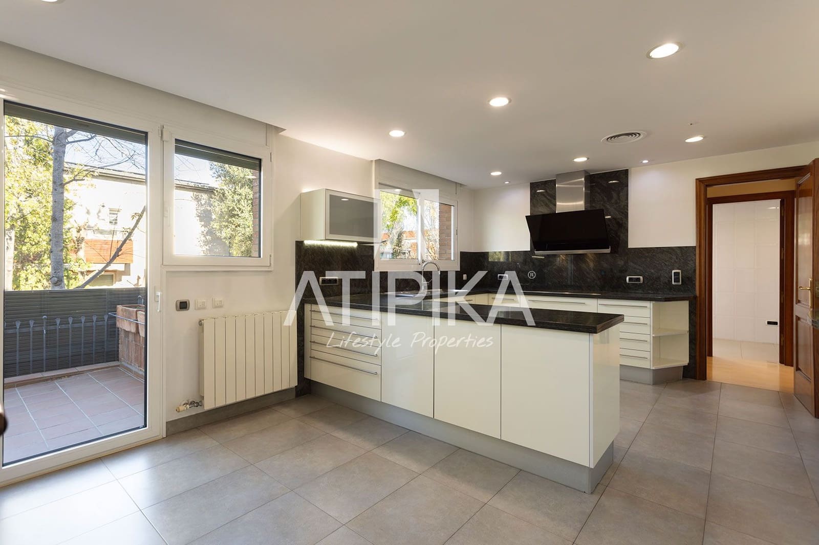 8 soverom Villa til salgs i Sant Cugat del Valles med svømmebasseng - € 2 550 000 (Ref: 8931836)