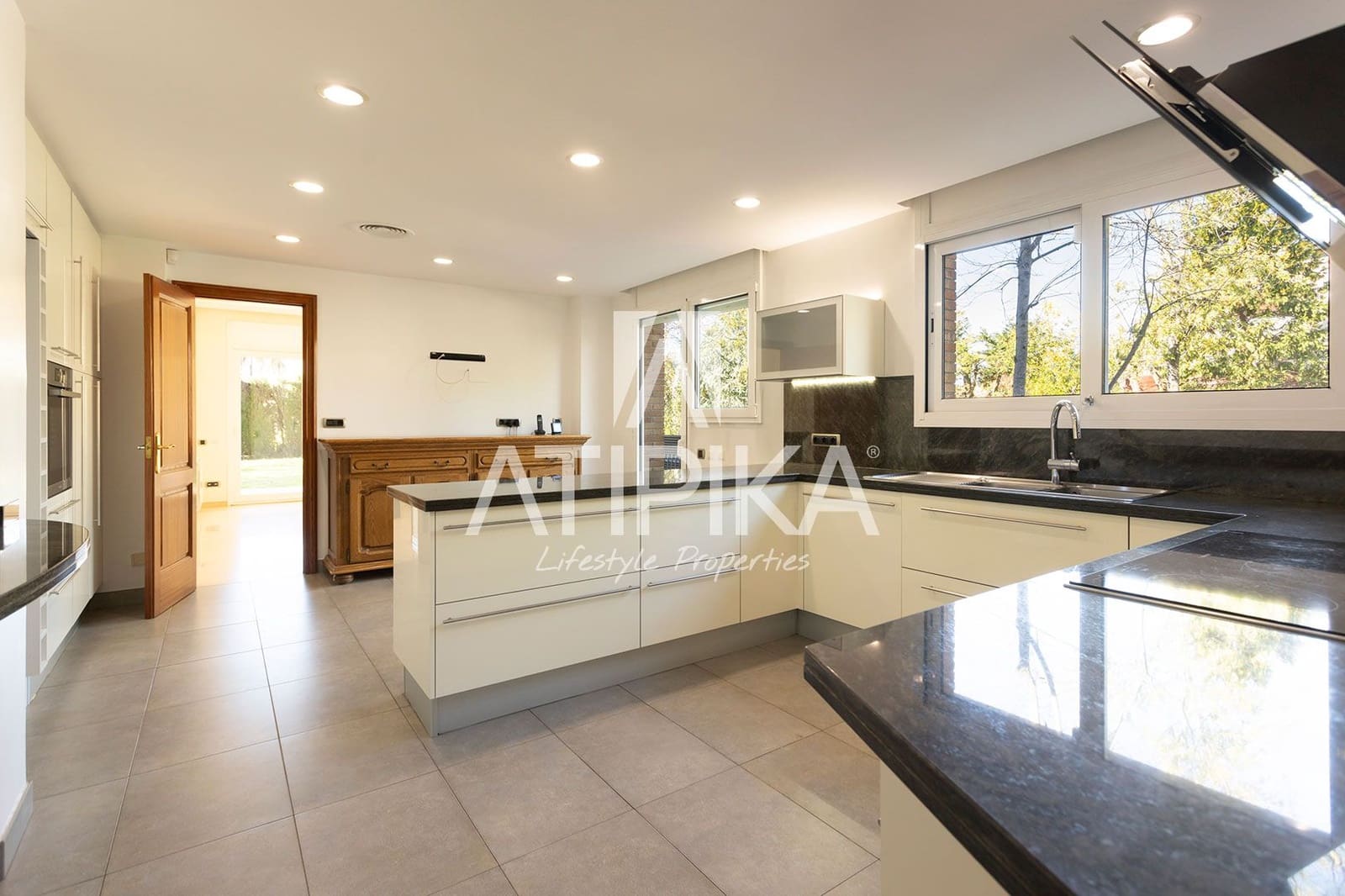 8 soverom Villa til salgs i Sant Cugat del Valles med svømmebasseng - € 2 550 000 (Ref: 8931836)