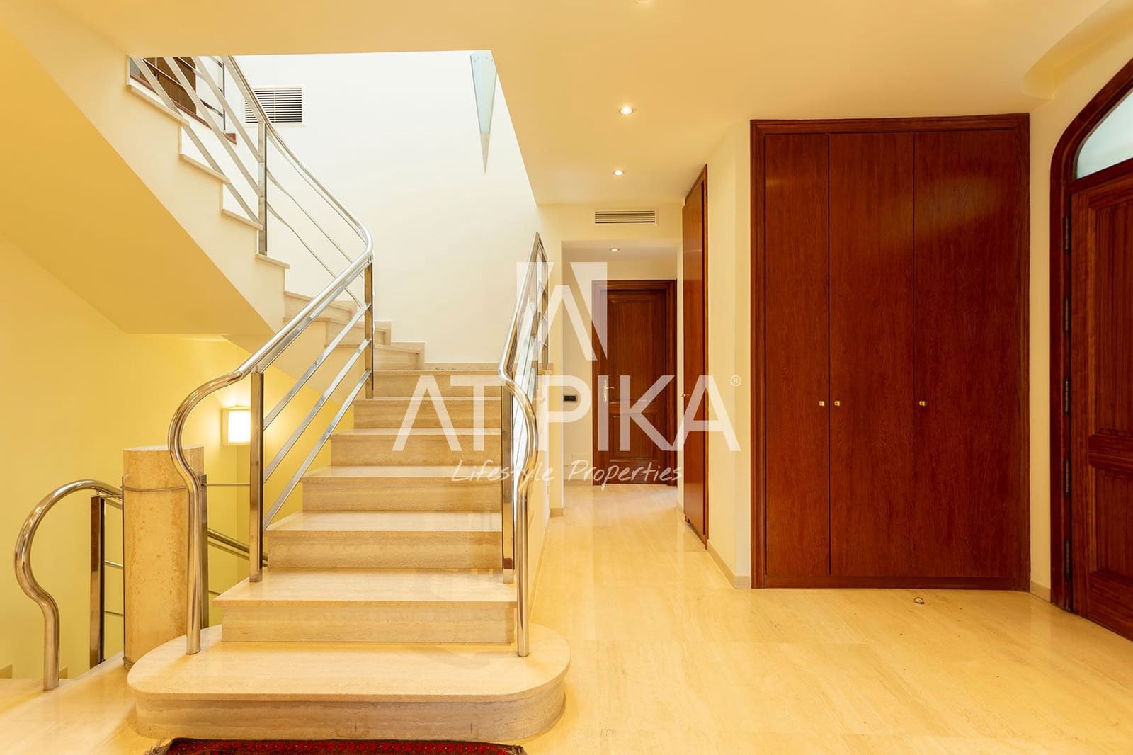 8 soverom Villa til salgs i Sant Cugat del Valles med svømmebasseng - € 2 550 000 (Ref: 8931836)