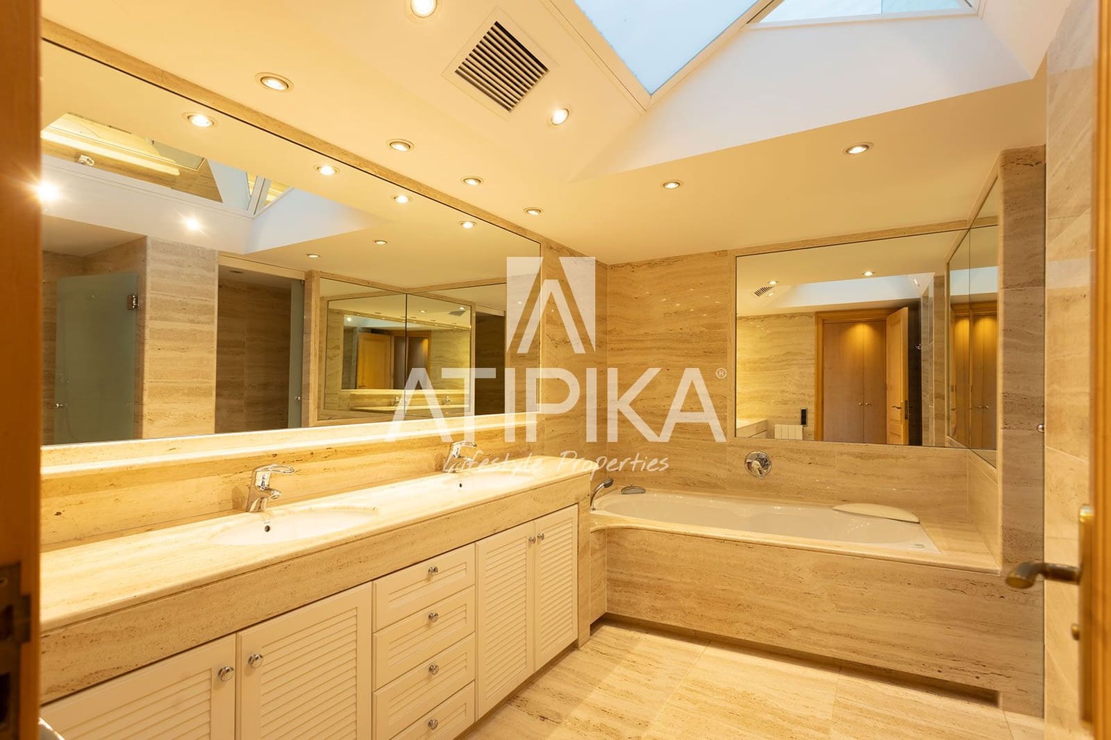 8 soverom Villa til salgs i Sant Cugat del Valles med svømmebasseng - € 2 550 000 (Ref: 8931836)