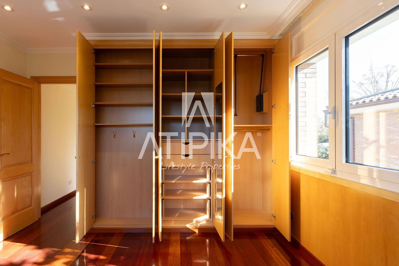 8 soverom Villa til salgs i Sant Cugat del Valles med svømmebasseng - € 2 550 000 (Ref: 8931836)