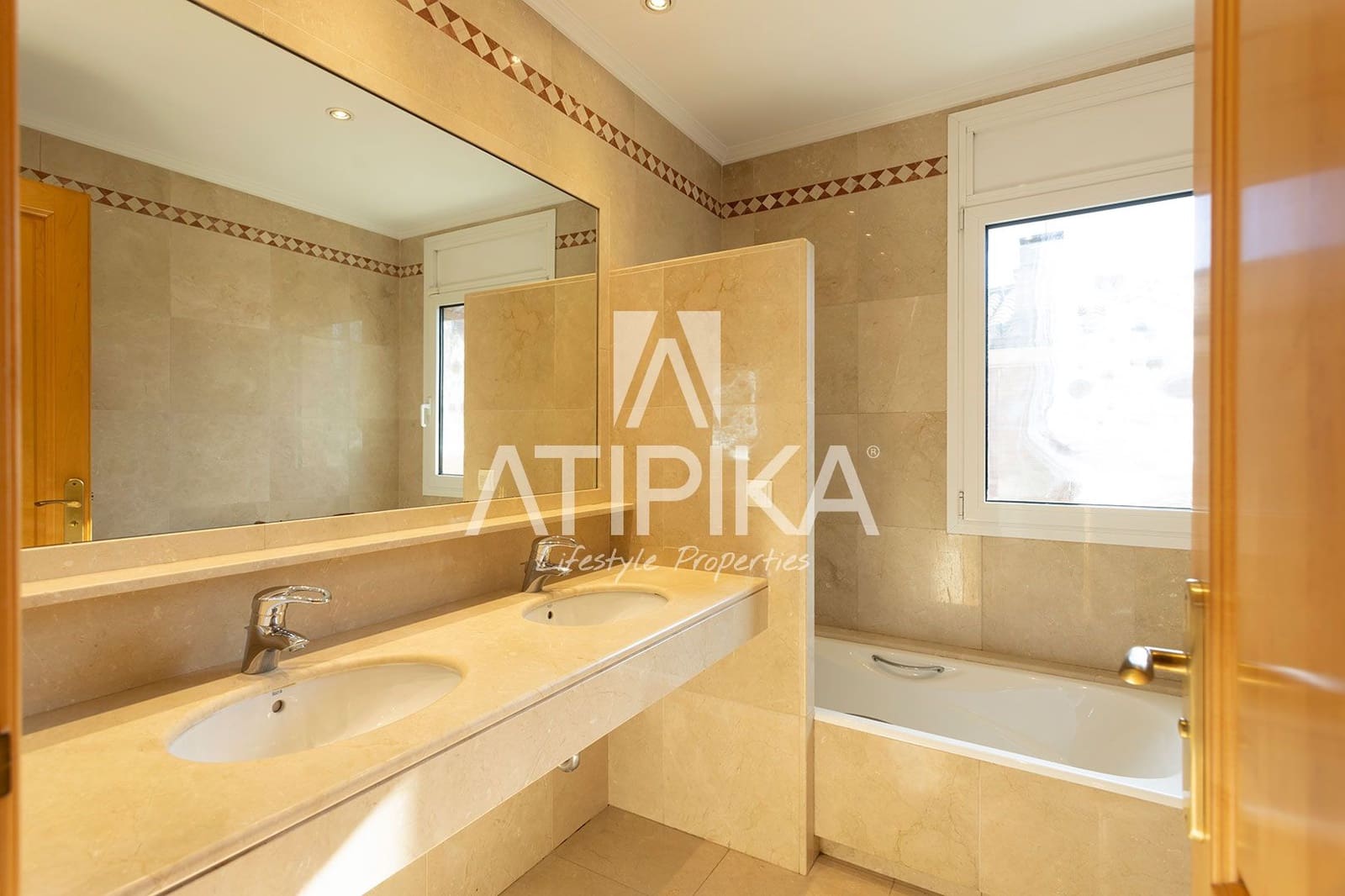 8 soverom Villa til salgs i Sant Cugat del Valles med svømmebasseng - € 2 550 000 (Ref: 8931836)