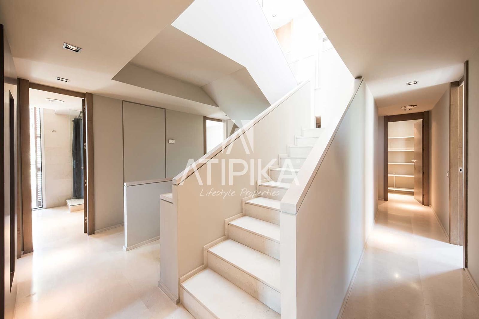 6 soveværelse Villa til leje i Gava med swimmingpool - € 20.000 (Ref: 8934736)