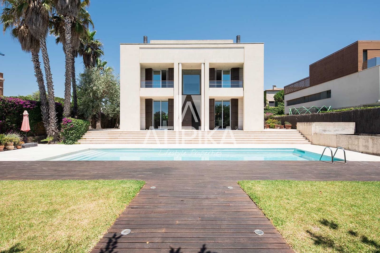 6 soveværelse Villa til leje i Gava med swimmingpool - € 20.000 (Ref: 8934736)