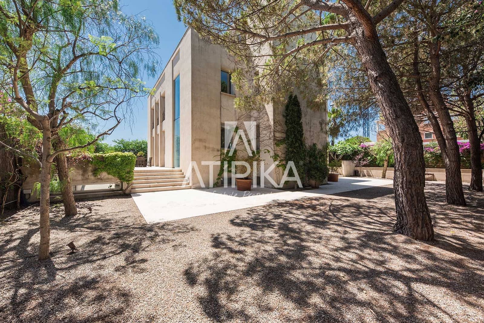 6 soveværelse Villa til leje i Gava med swimmingpool - € 20.000 (Ref: 8934736)