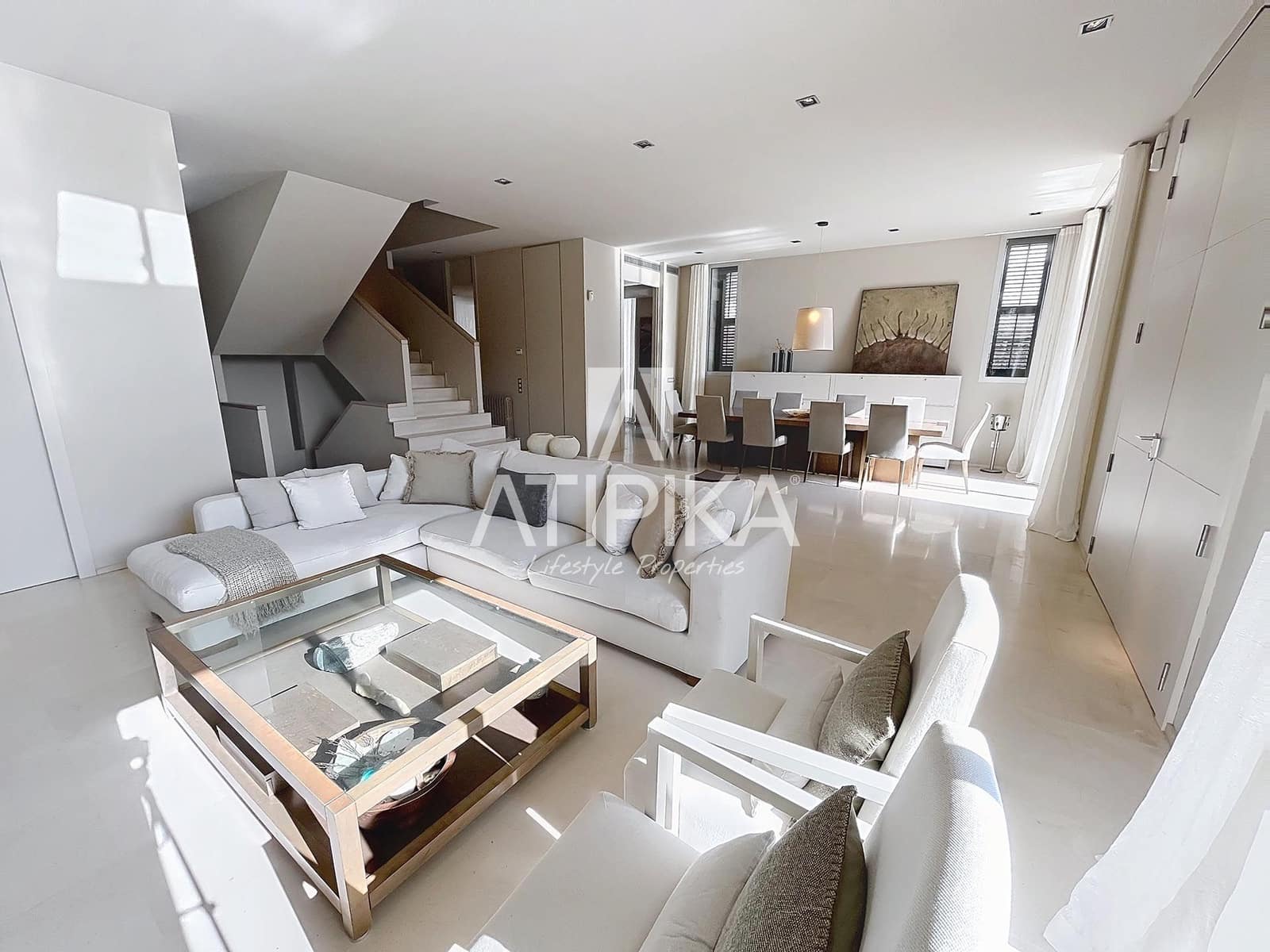 6 soveværelse Villa til leje i Gava med swimmingpool - € 20.000 (Ref: 8934736)