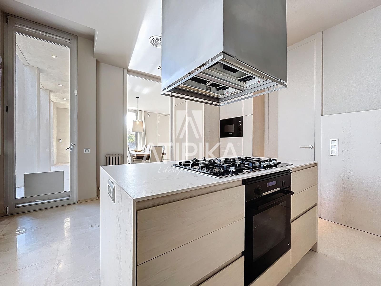 6 soveværelse Villa til leje i Gava med swimmingpool - € 20.000 (Ref: 8934736)