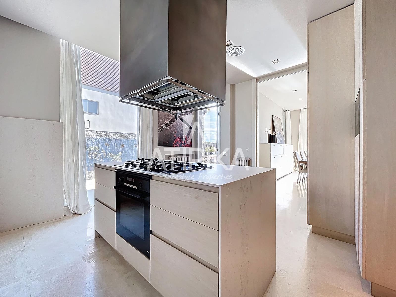 6 soveværelse Villa til leje i Gava med swimmingpool - € 20.000 (Ref: 8934736)