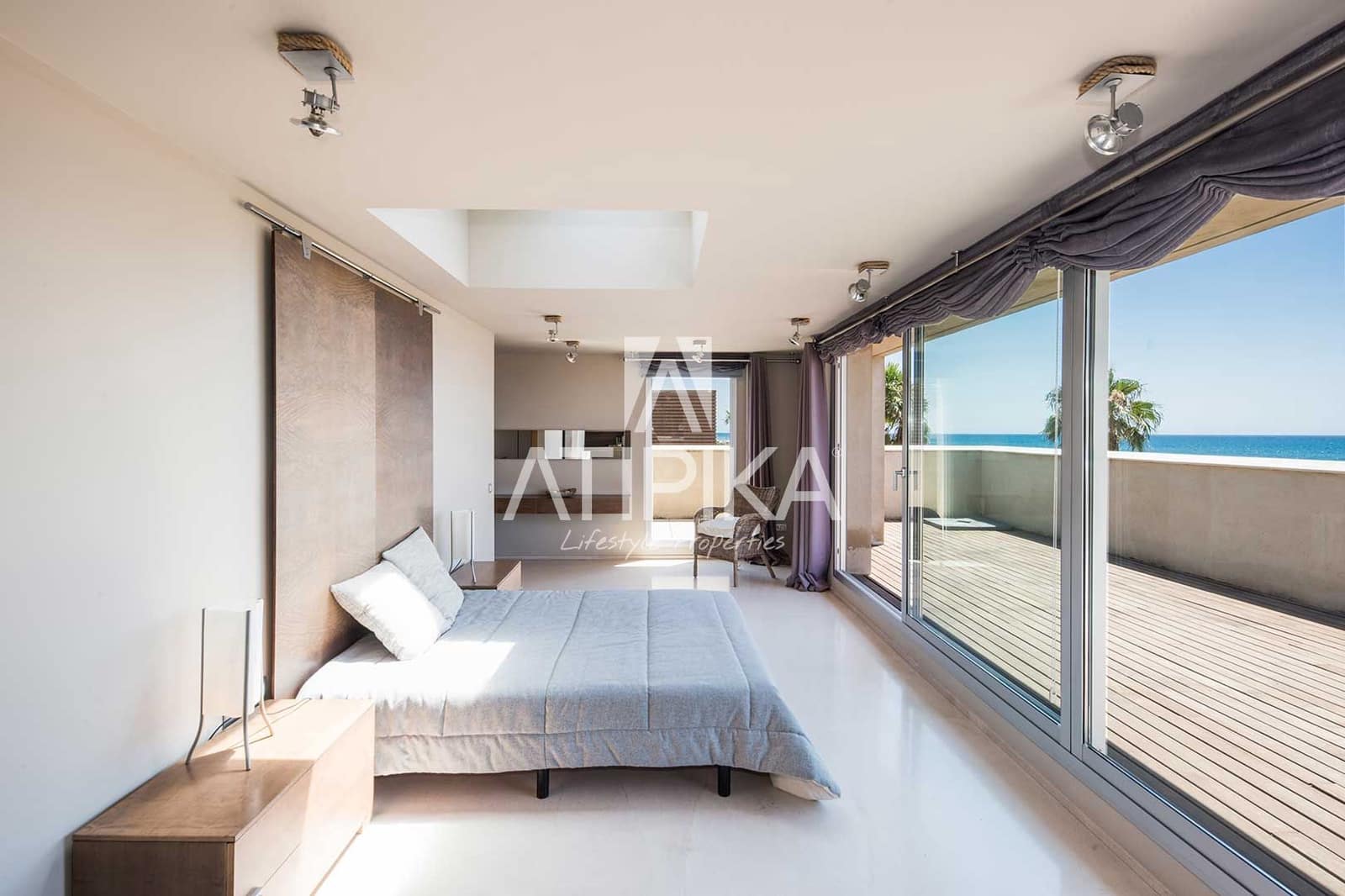 6 soveværelse Villa til leje i Gava med swimmingpool - € 20.000 (Ref: 8934736)