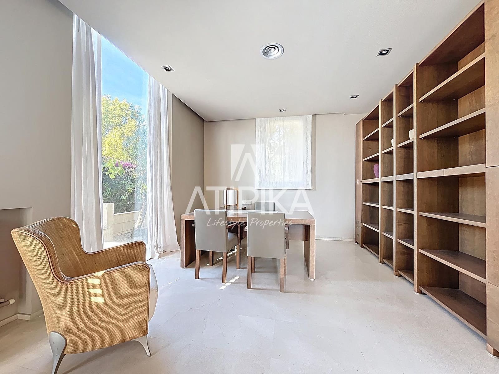 6 soveværelse Villa til leje i Gava med swimmingpool - € 20.000 (Ref: 8934736)