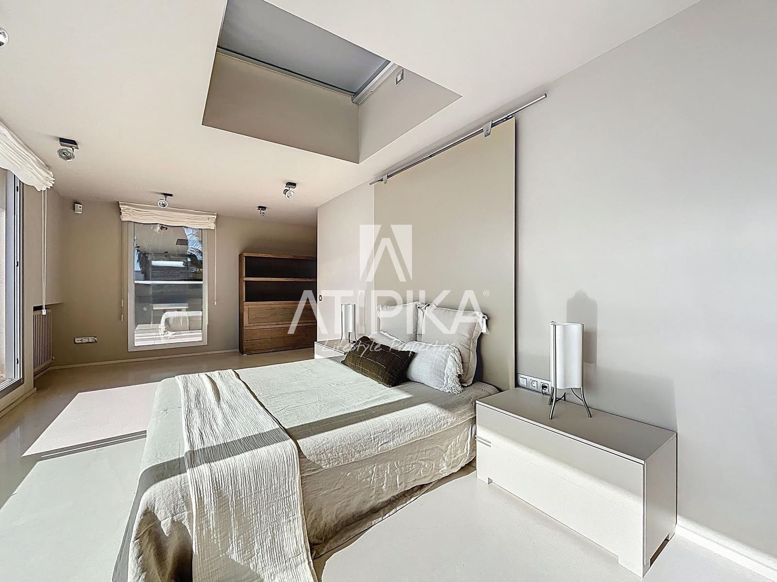 6 soveværelse Villa til leje i Gava med swimmingpool - € 20.000 (Ref: 8934736)