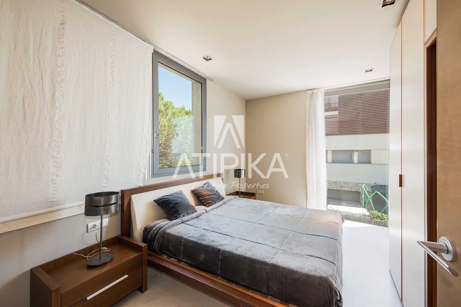 6 soveværelse Villa til leje i Gava med swimmingpool - € 20.000 (Ref: 8934736)