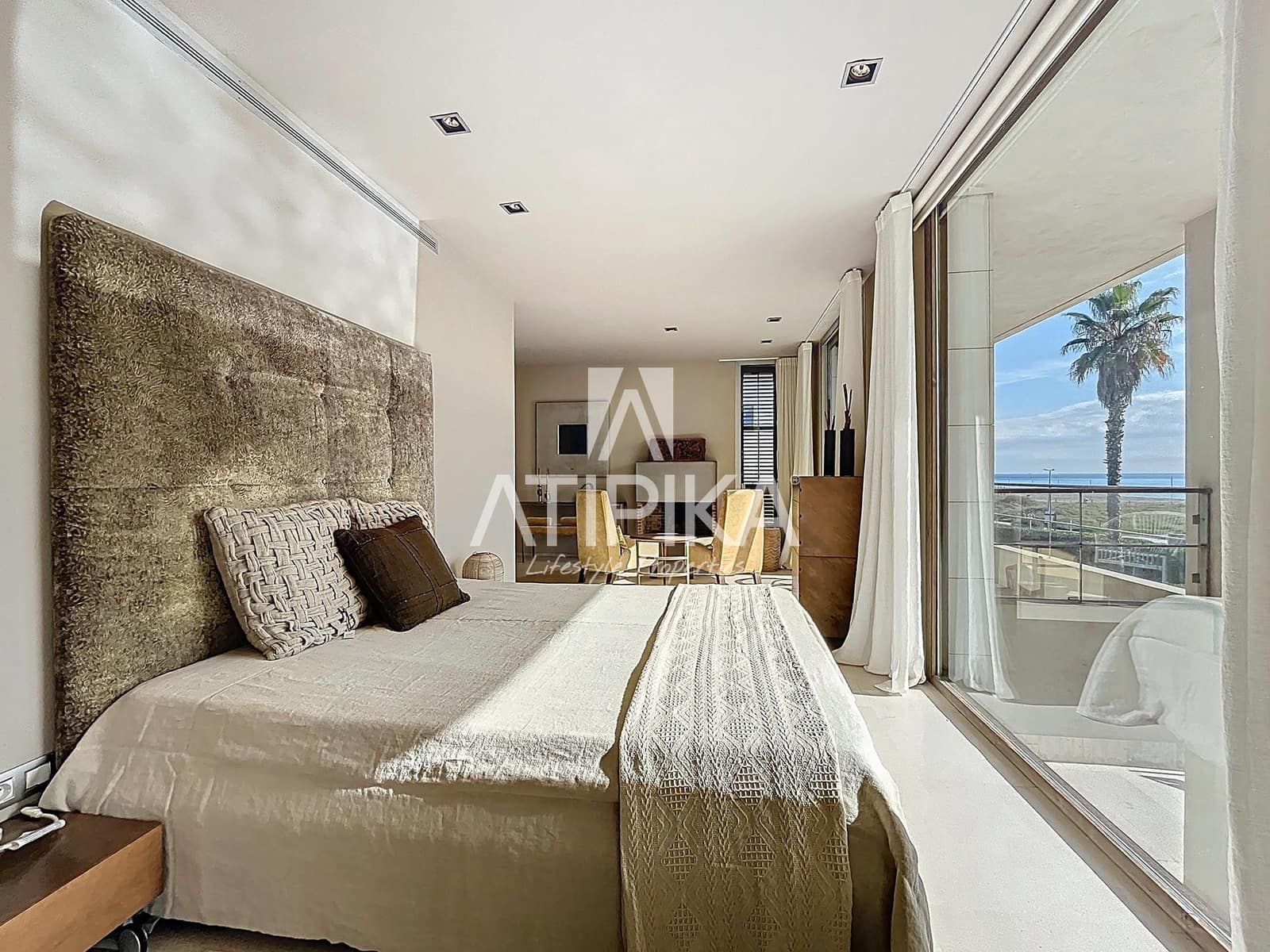 6 soveværelse Villa til leje i Gava med swimmingpool - € 20.000 (Ref: 8934736)