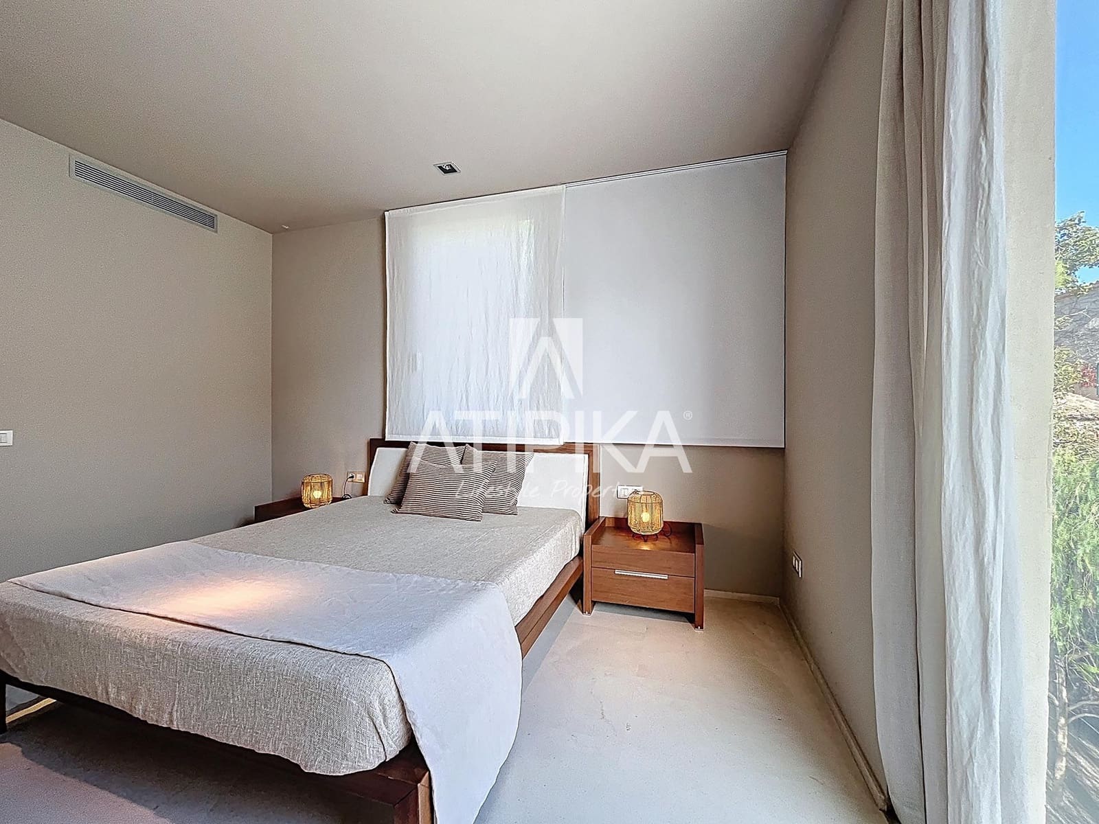 6 soveværelse Villa til leje i Gava med swimmingpool - € 20.000 (Ref: 8934736)