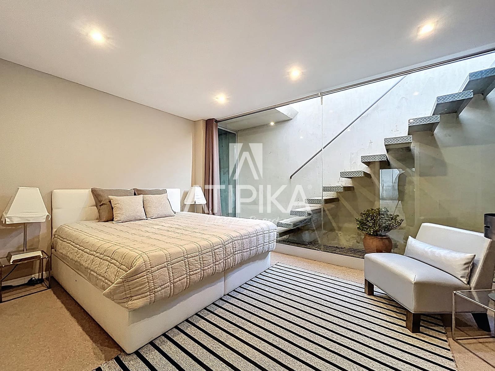 6 soveværelse Villa til leje i Gava med swimmingpool - € 20.000 (Ref: 8934736)