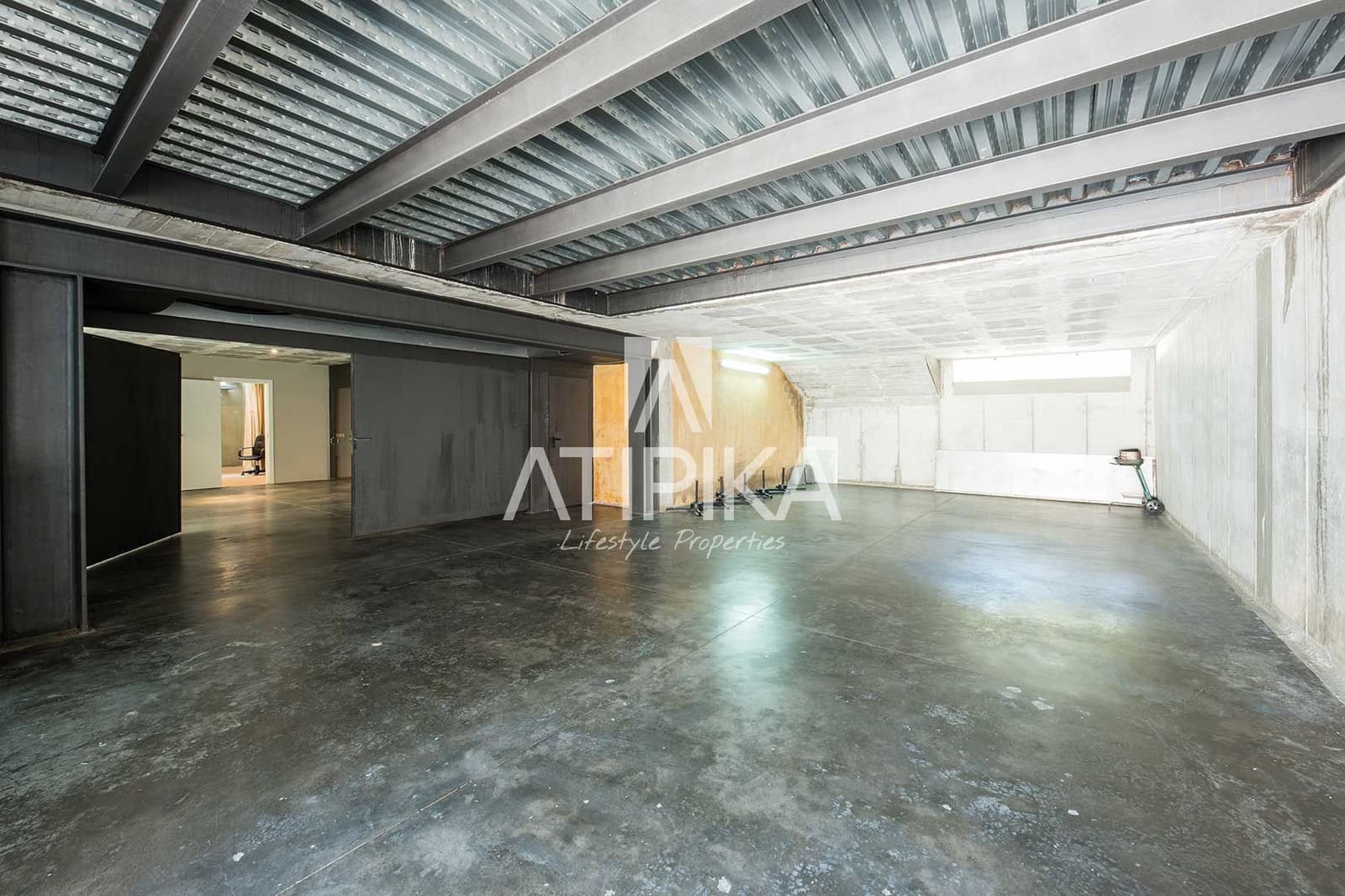 6 soveværelse Villa til leje i Gava med swimmingpool - € 20.000 (Ref: 8934736)