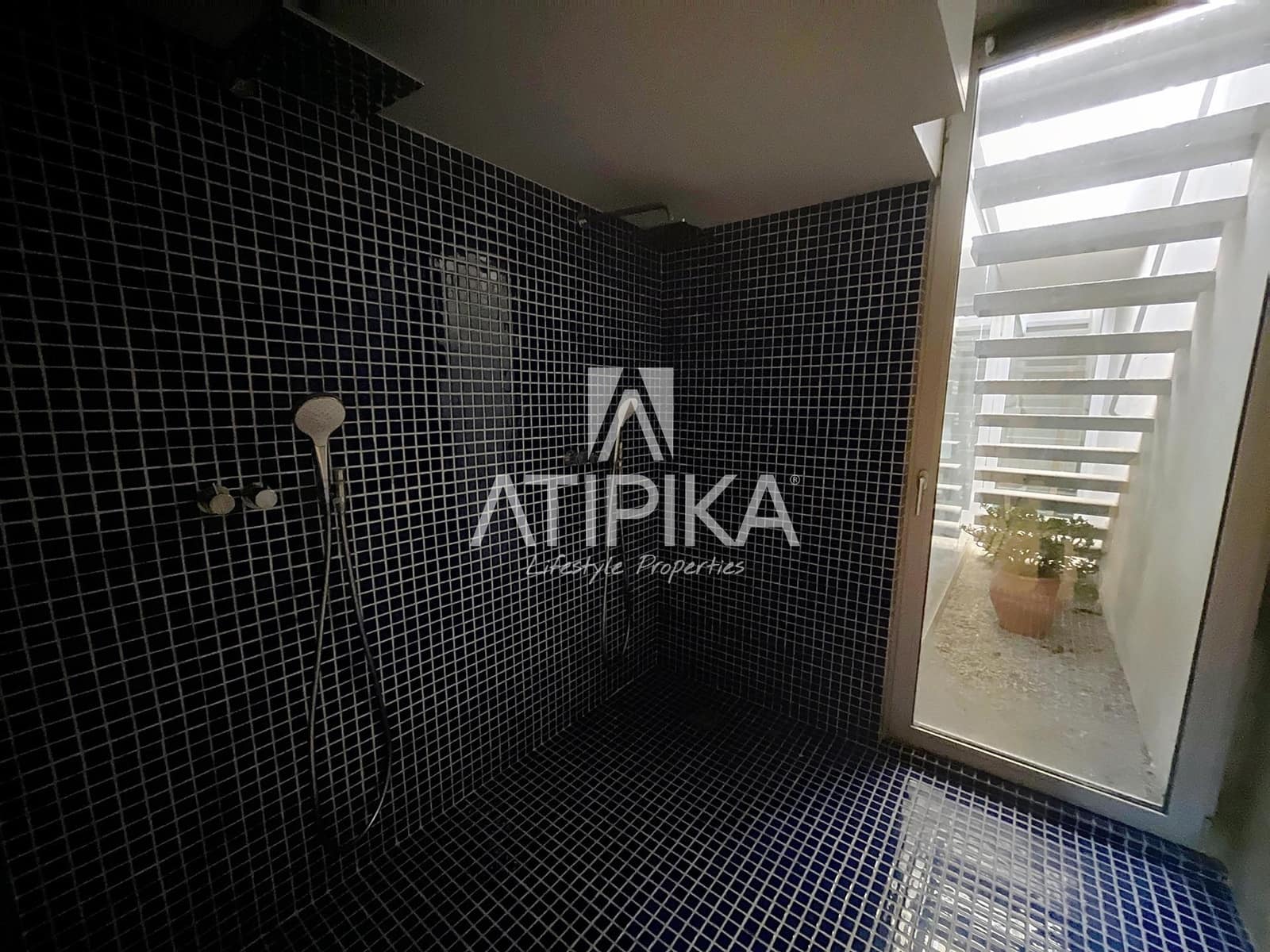 6 soveværelse Villa til leje i Gava med swimmingpool - € 20.000 (Ref: 8934736)