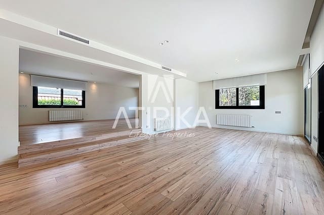 5 soverom Villa til leie i Castelldefels med svømmebasseng - € 7 000 (Ref: 8936451)