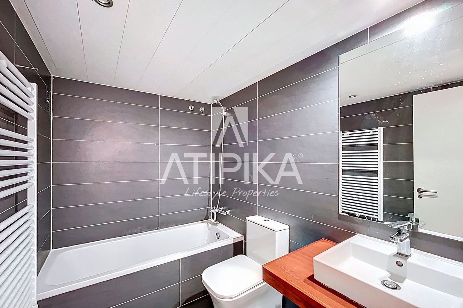 1 bedroom Apartment for sale in Barcelona city - € 369,000 (Ref: 8948346)