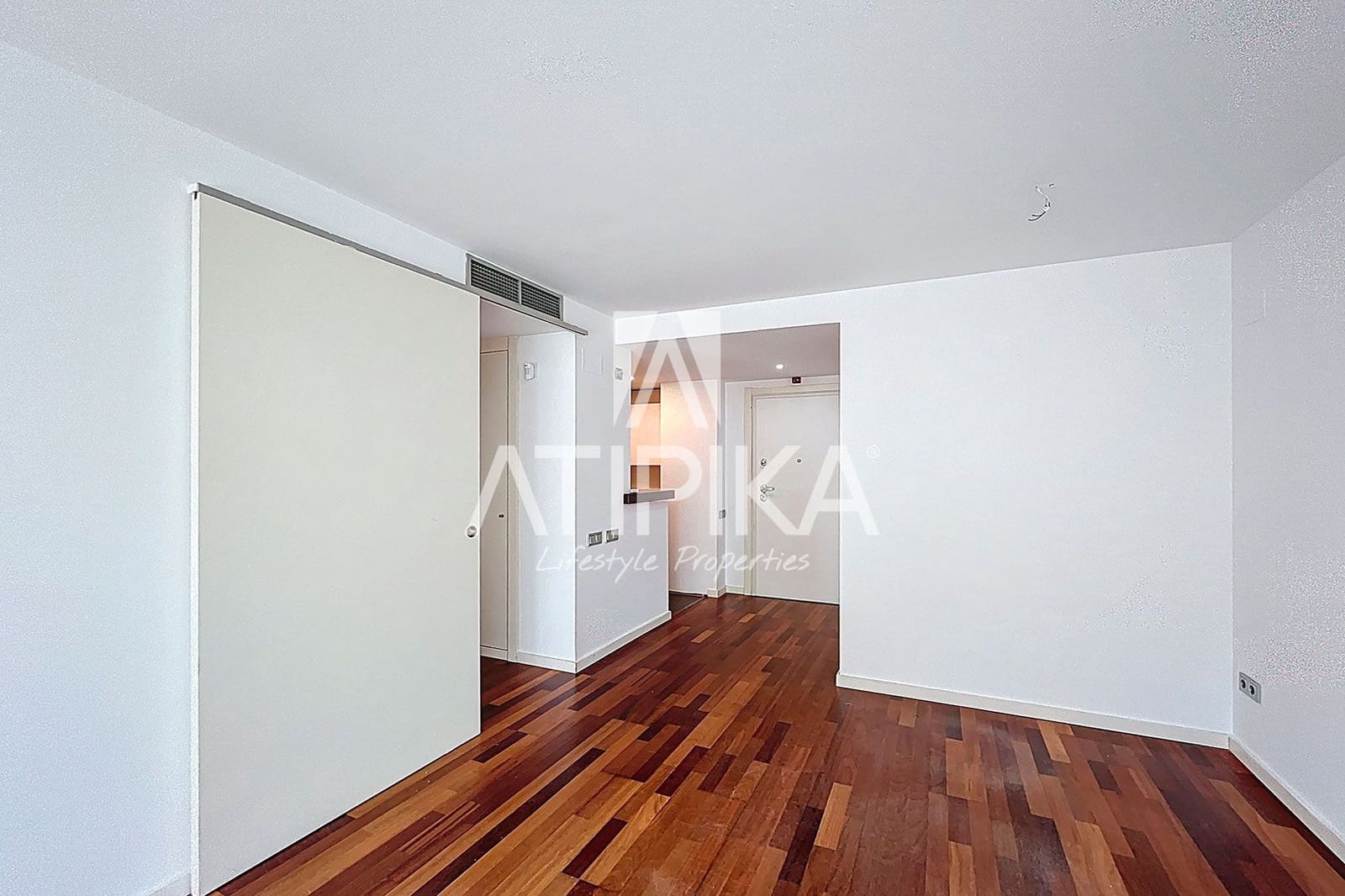 1 bedroom Apartment for sale in Barcelona city - € 369,000 (Ref: 8948346)