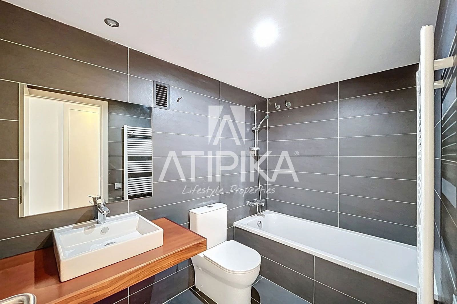 1 bedroom Apartment for sale in Barcelona city - € 369,000 (Ref: 8948346)