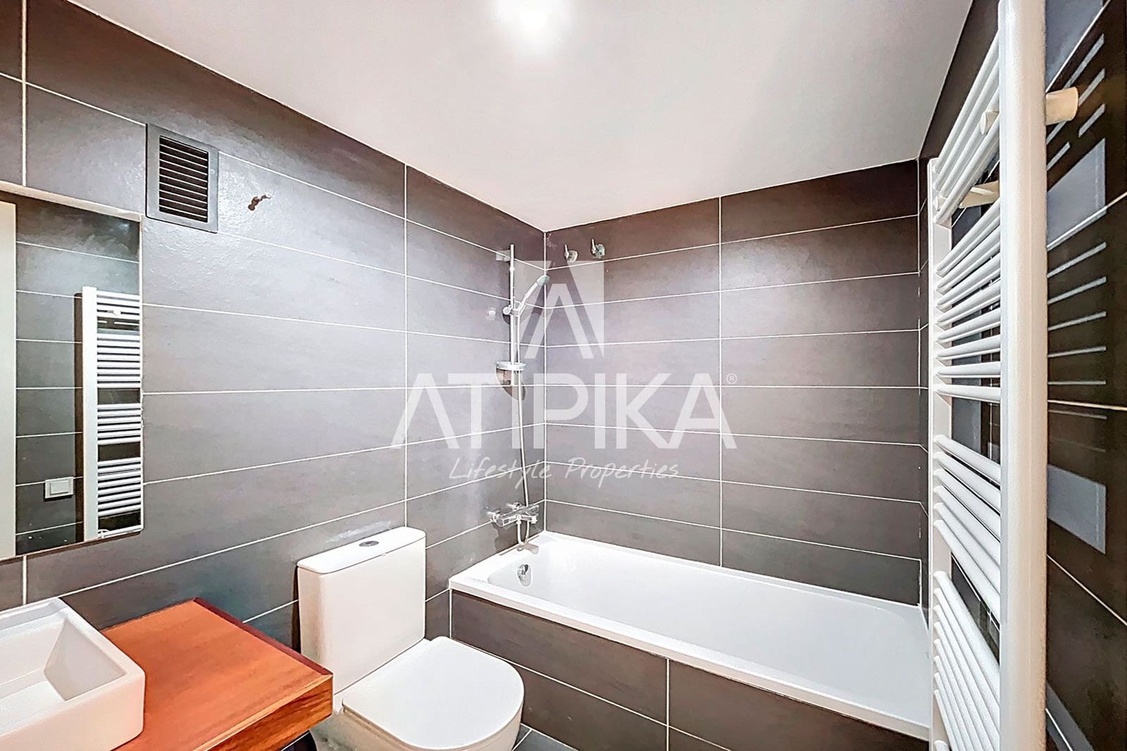 Apartamento de 2 habitaciones en Barcelona ciudad en venta - 490.000 € (Ref: 8948349)