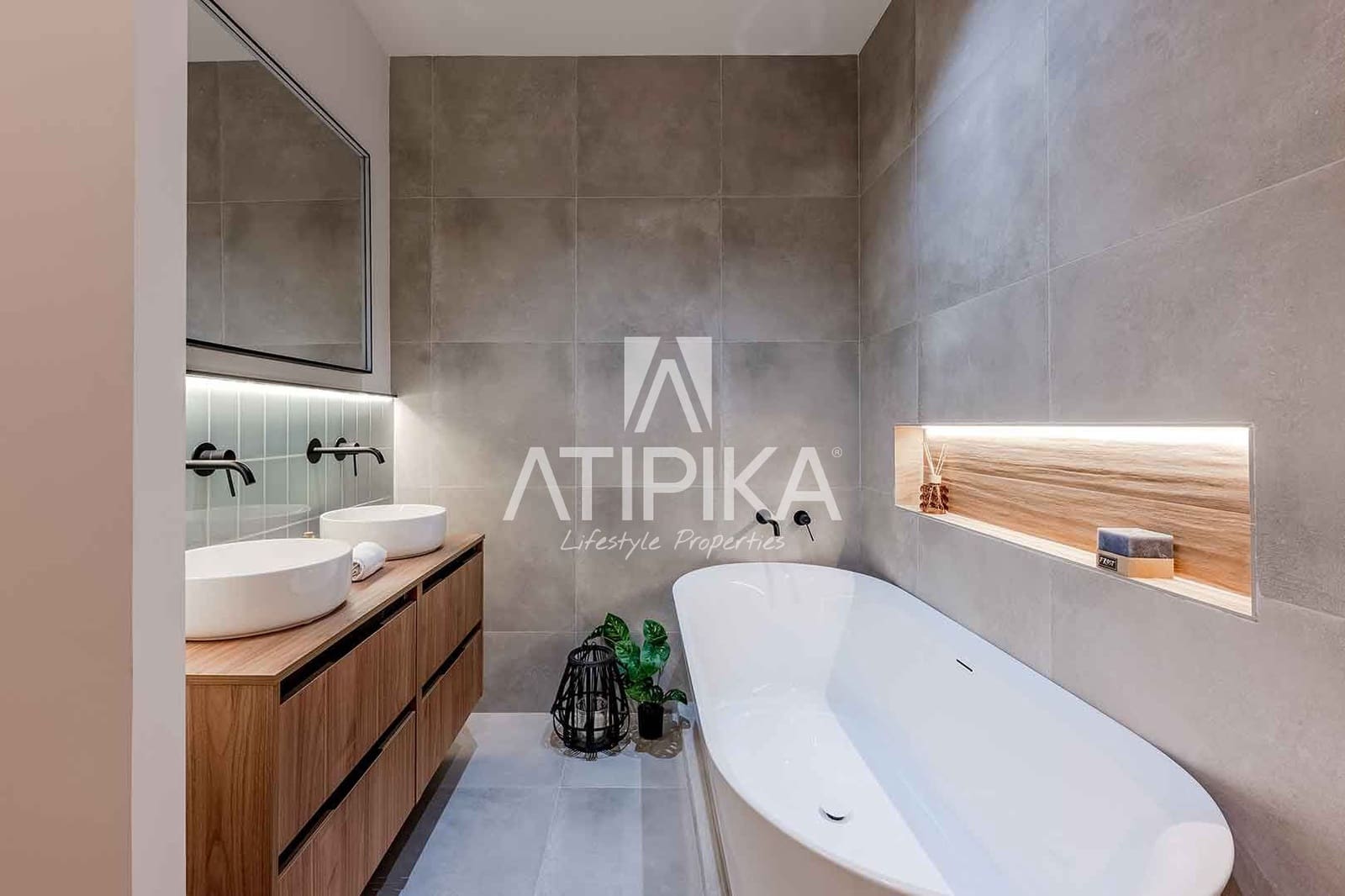 3 bedroom Apartment for sale in Barcelona city - € 980,000 (Ref: 8961066)