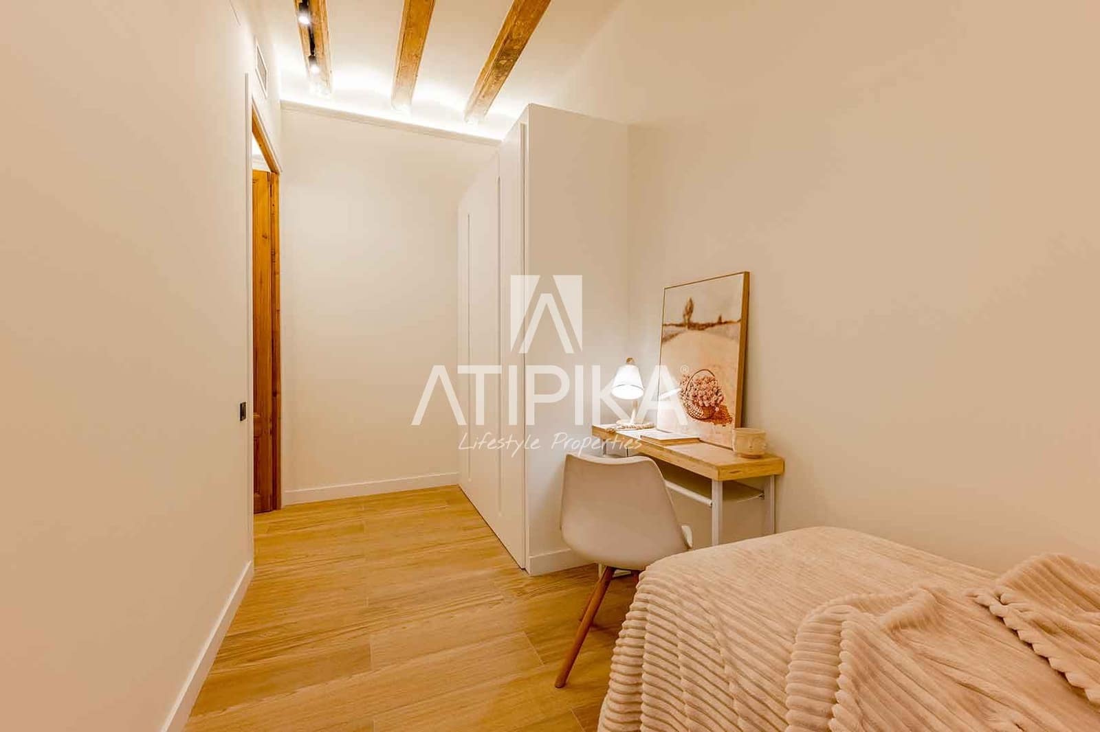 3 bedroom Apartment for sale in Barcelona city - € 980,000 (Ref: 8961066)