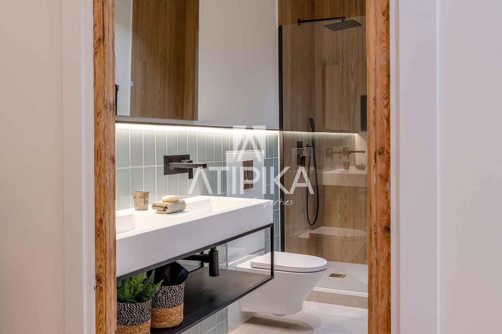 3 bedroom Apartment for sale in Barcelona city - € 980,000 (Ref: 8961066)