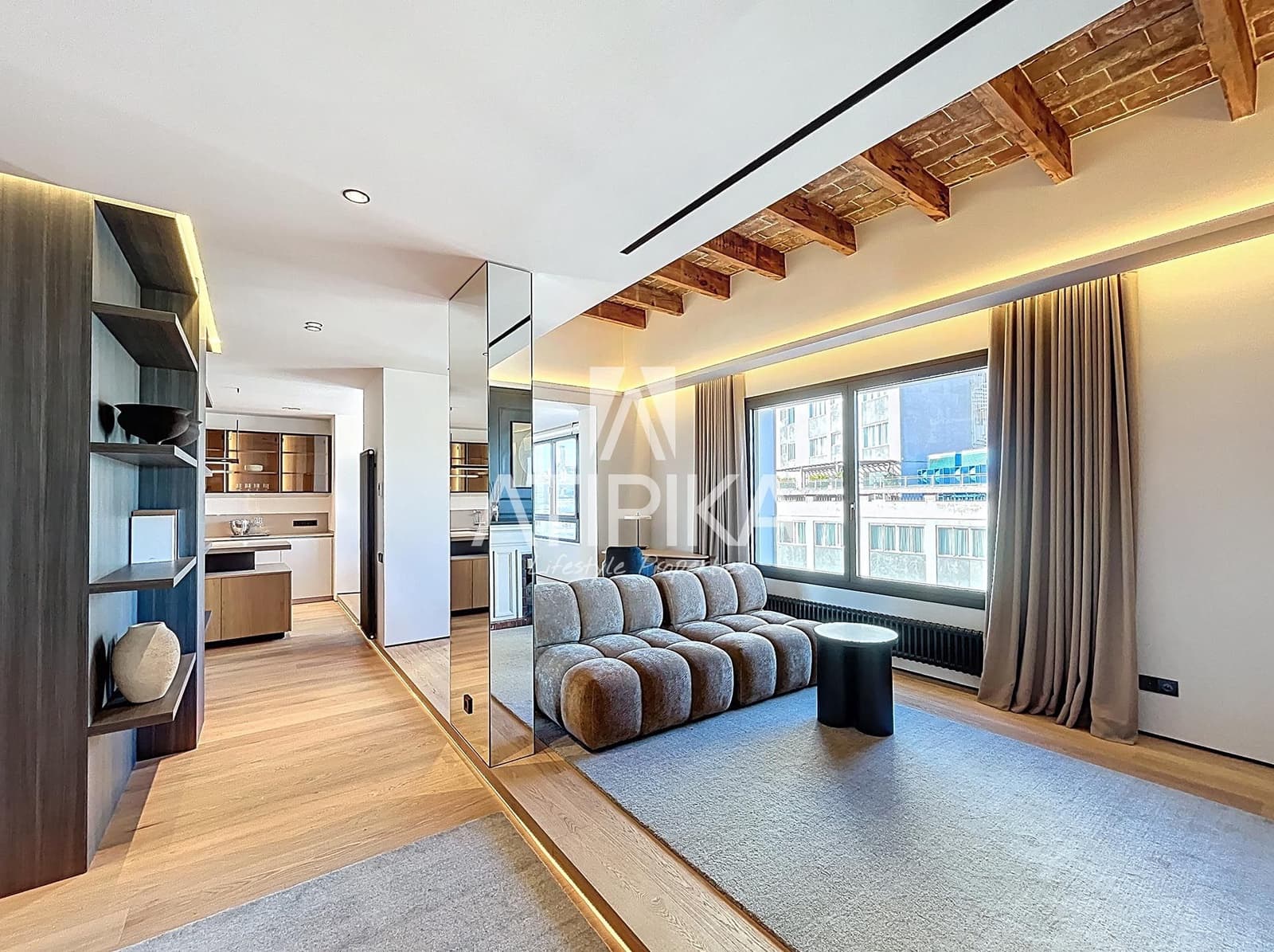 4 bedroom Apartment for sale in Barcelona city - € 2,500,000 (Ref: 8971791)