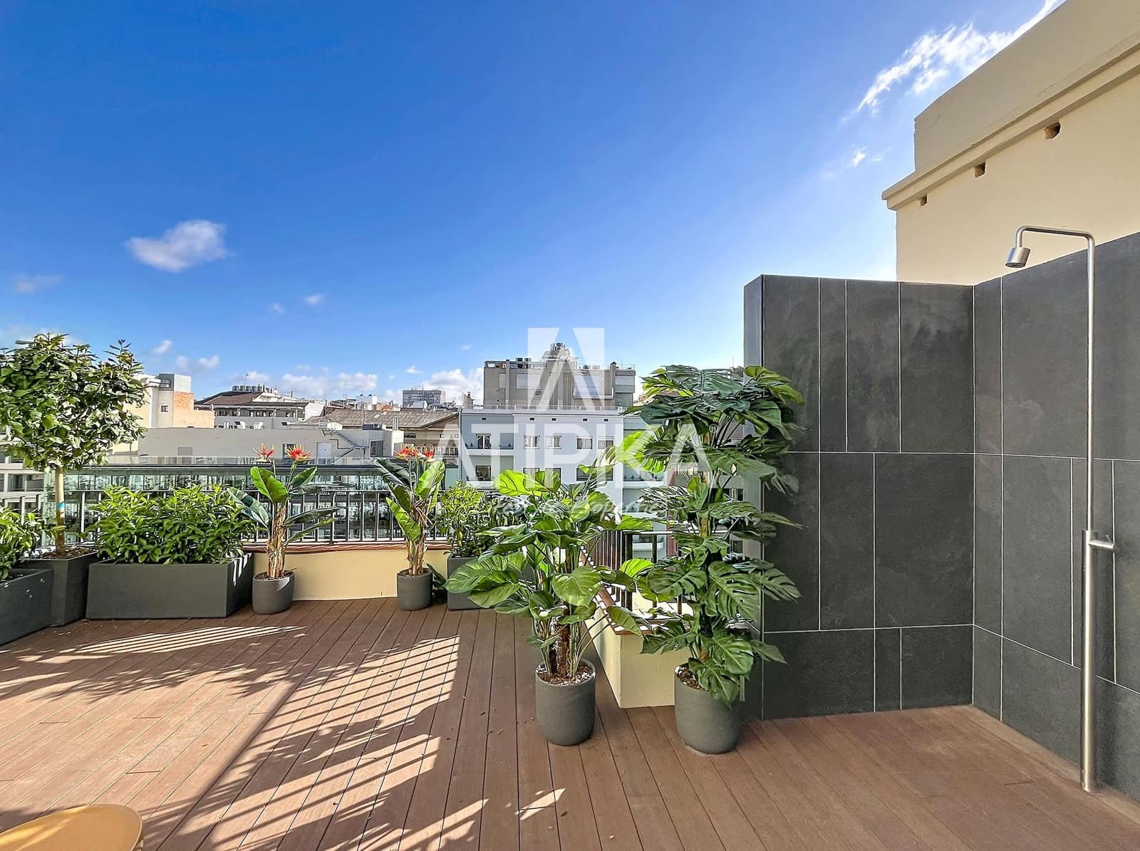 4 bedroom Apartment for sale in Barcelona city - € 2,500,000 (Ref: 8971791)