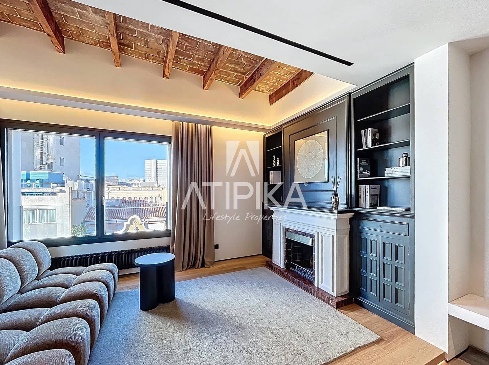 4 bedroom Apartment for sale in Barcelona city - € 2,500,000 (Ref: 8971791)