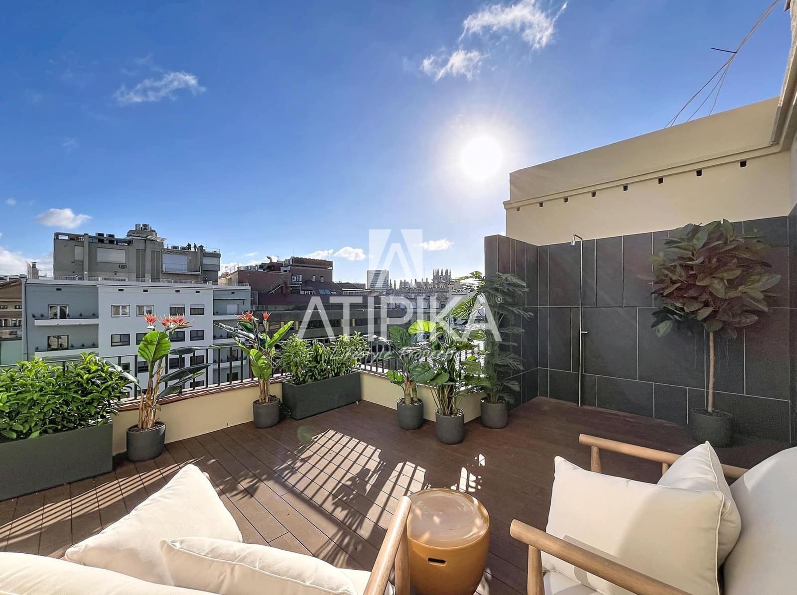 4 bedroom Apartment for sale in Barcelona city - € 2,500,000 (Ref: 8971791)