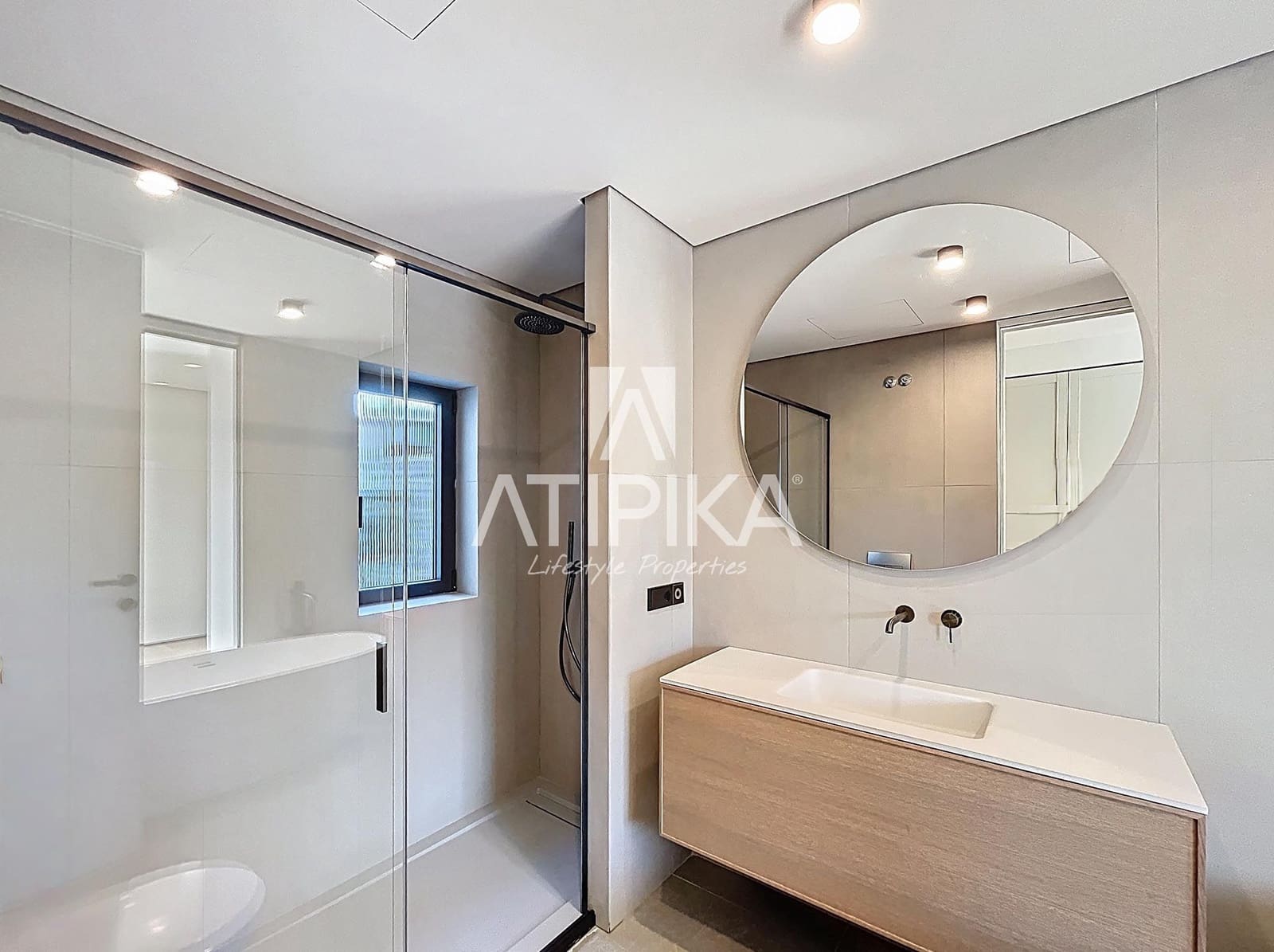 4 bedroom Apartment for sale in Barcelona city - € 2,500,000 (Ref: 8971791)