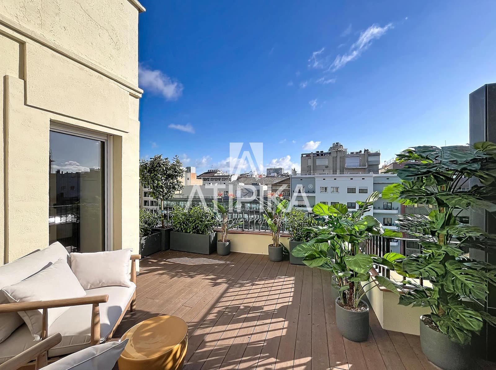 4 bedroom Apartment for sale in Barcelona city - € 2,500,000 (Ref: 8971791)