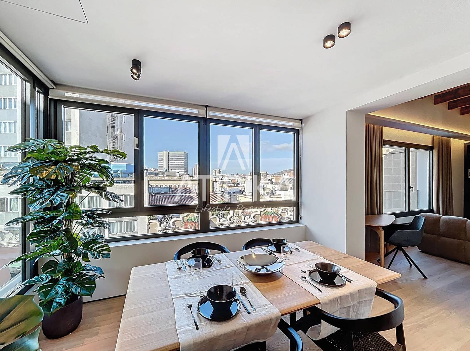 4 bedroom Apartment for sale in Barcelona city - € 2,500,000 (Ref: 8971791)